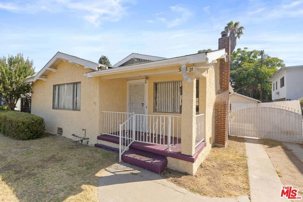Los Angeles, California, United States 2 - 18407716