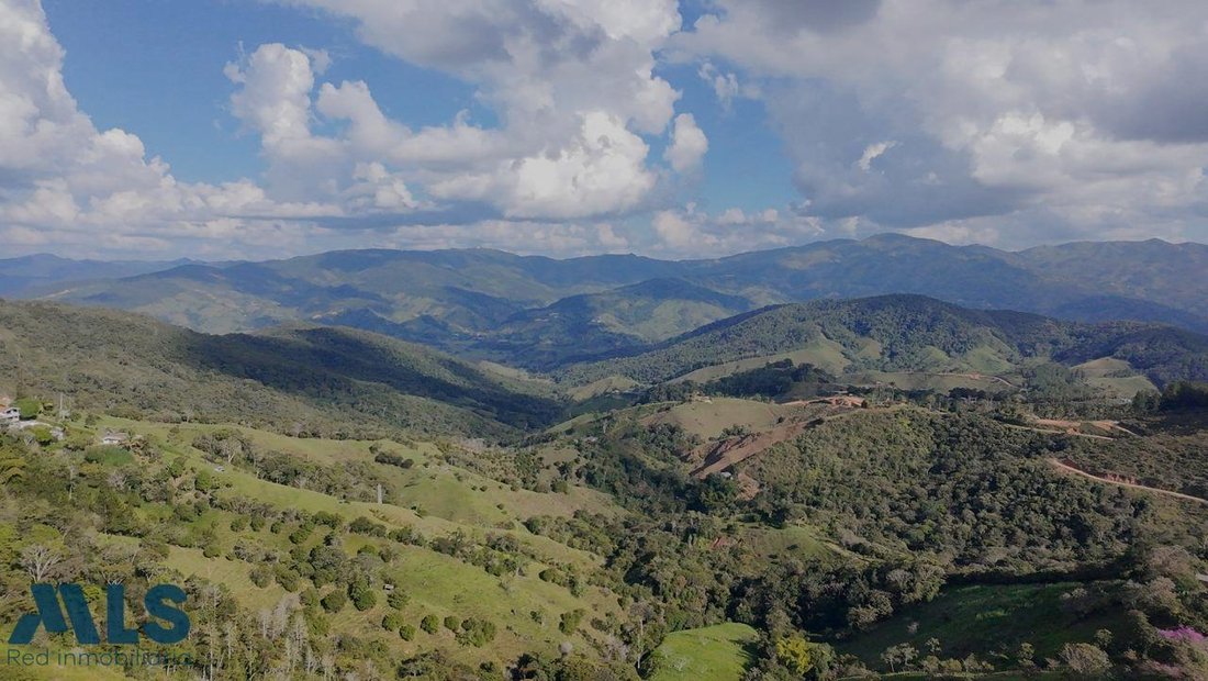 Finca in Gómez Plata, Antioquia, Colombia 1 - 18403634