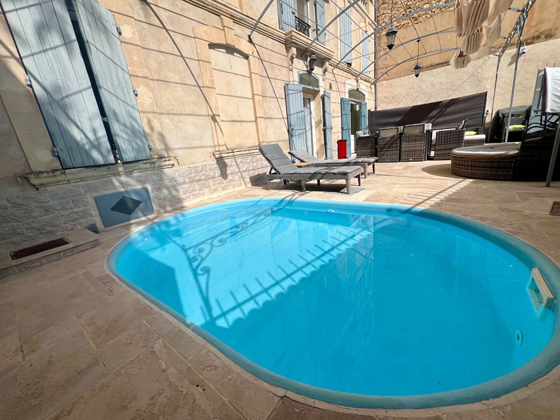 Apt, Provence-Alpes-Côte d'Azur, France 4 - 18405735