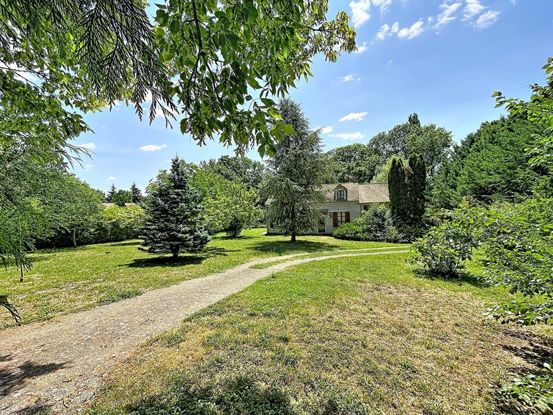 House in Vicq, Ile-de-France, France 2 - 18418326