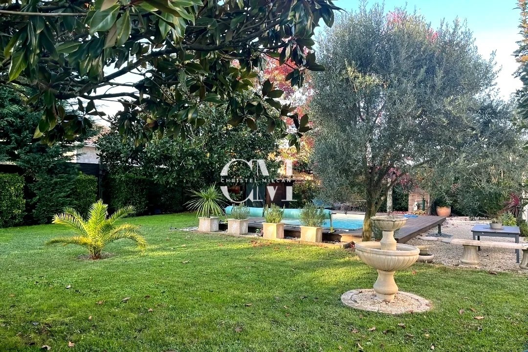Villa in Capeyron, Mérignac, France 5 - 18405449