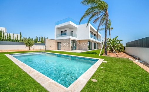 Villa in Alcantarilha, Algarve, Portugal 1