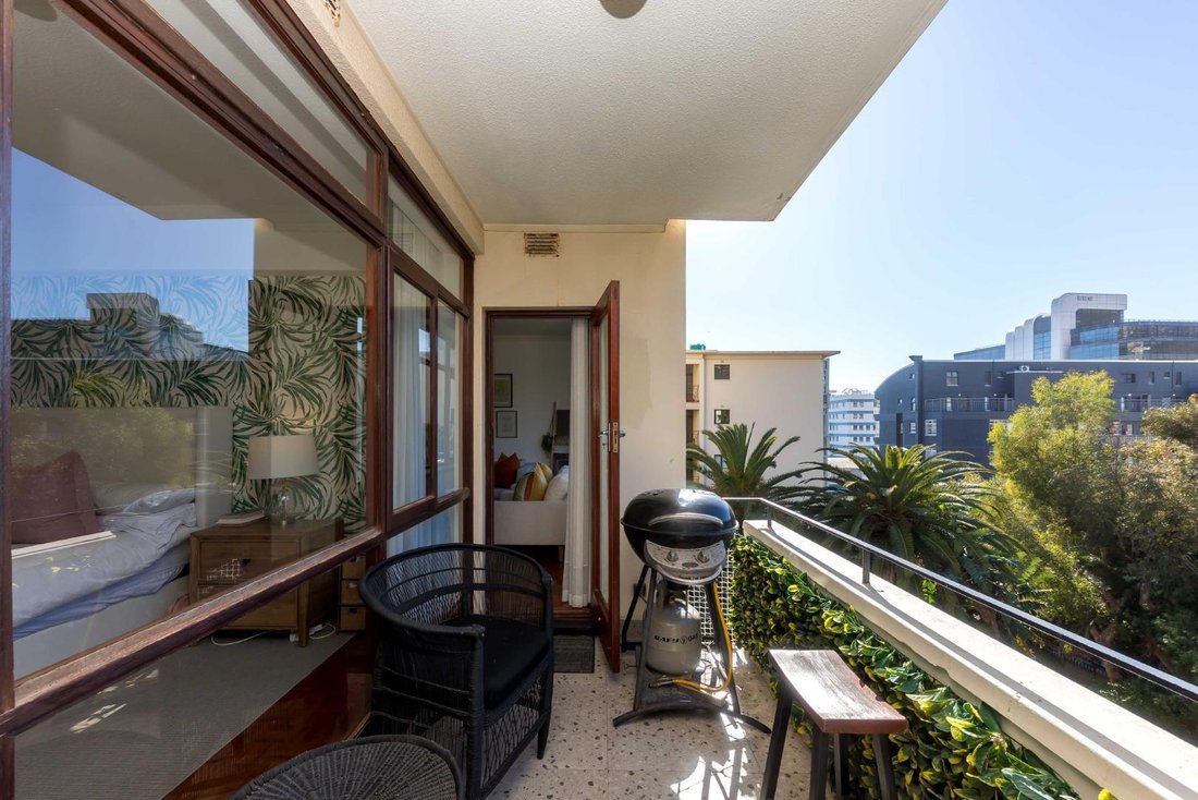 Apartment in City Centre, Cape Town, South Africa 3 - 18411000