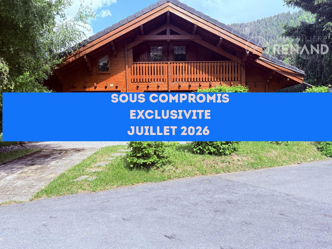 Chalet in Arâches-la-Frasse, Auvergne-Rhône-Alpes, France 1 - 18043550