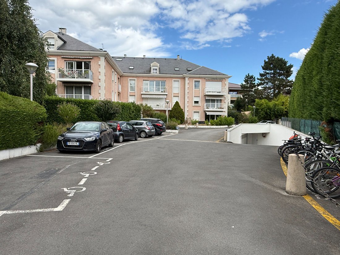 Apartment in Ferney-Voltaire, Auvergne-Rhône-Alpes, France 4 - 18405998