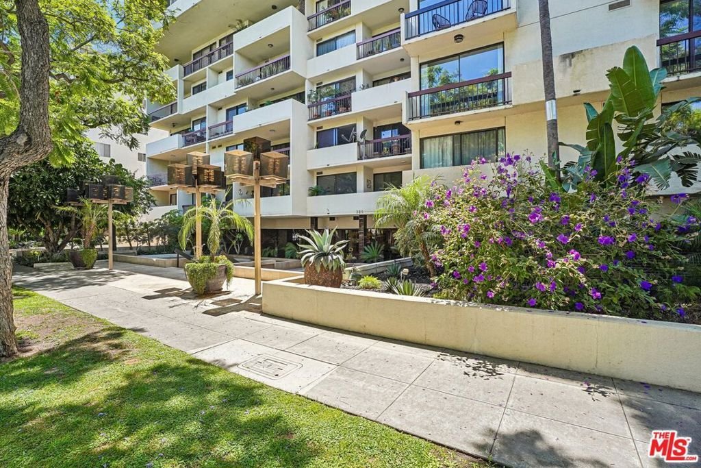 Condo in Beverly Hills, California, United States 4 - 18416180