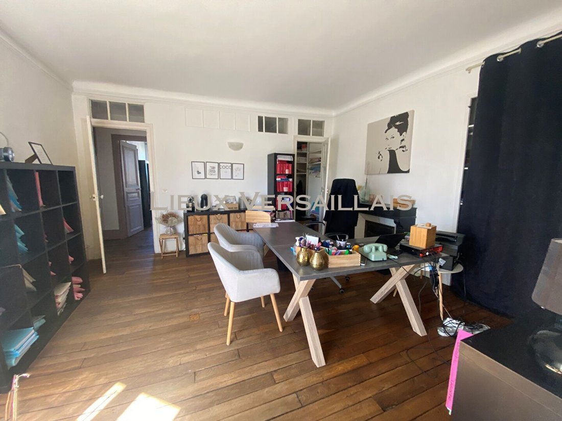 Apartment in Domaine National du Château, Versailles, France 4 - 18407489