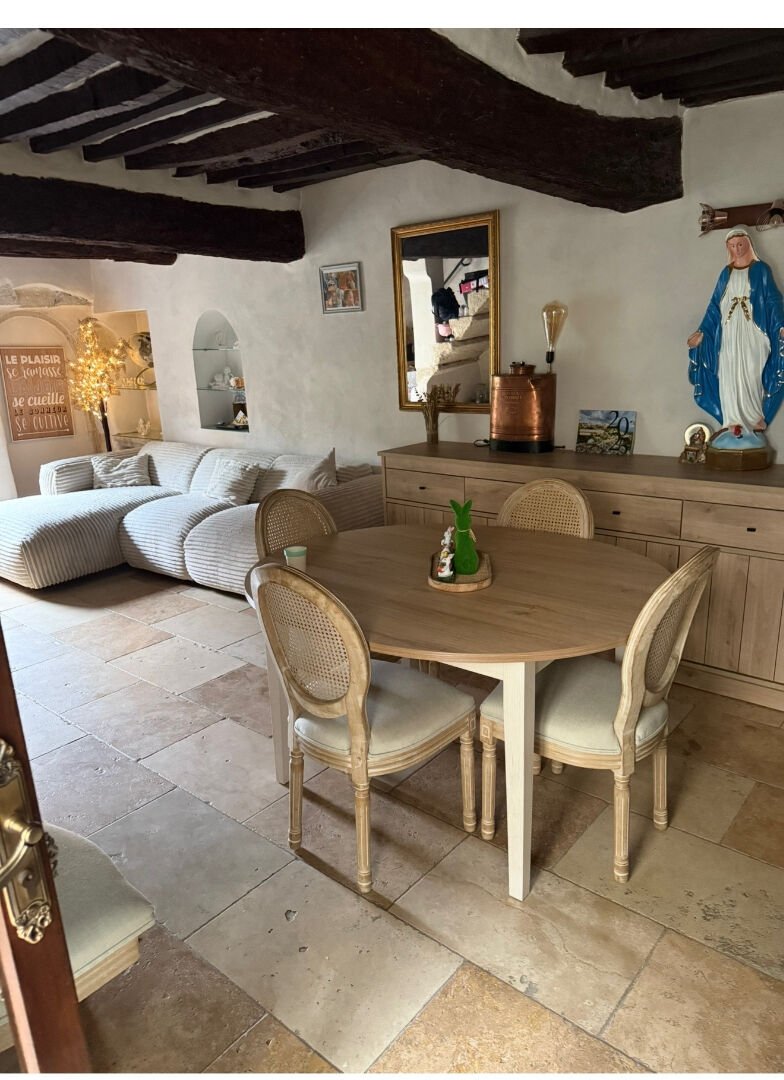 Villa in Gordes, Provence-Alpes-Côte d'Azur, France 3 - 18405948