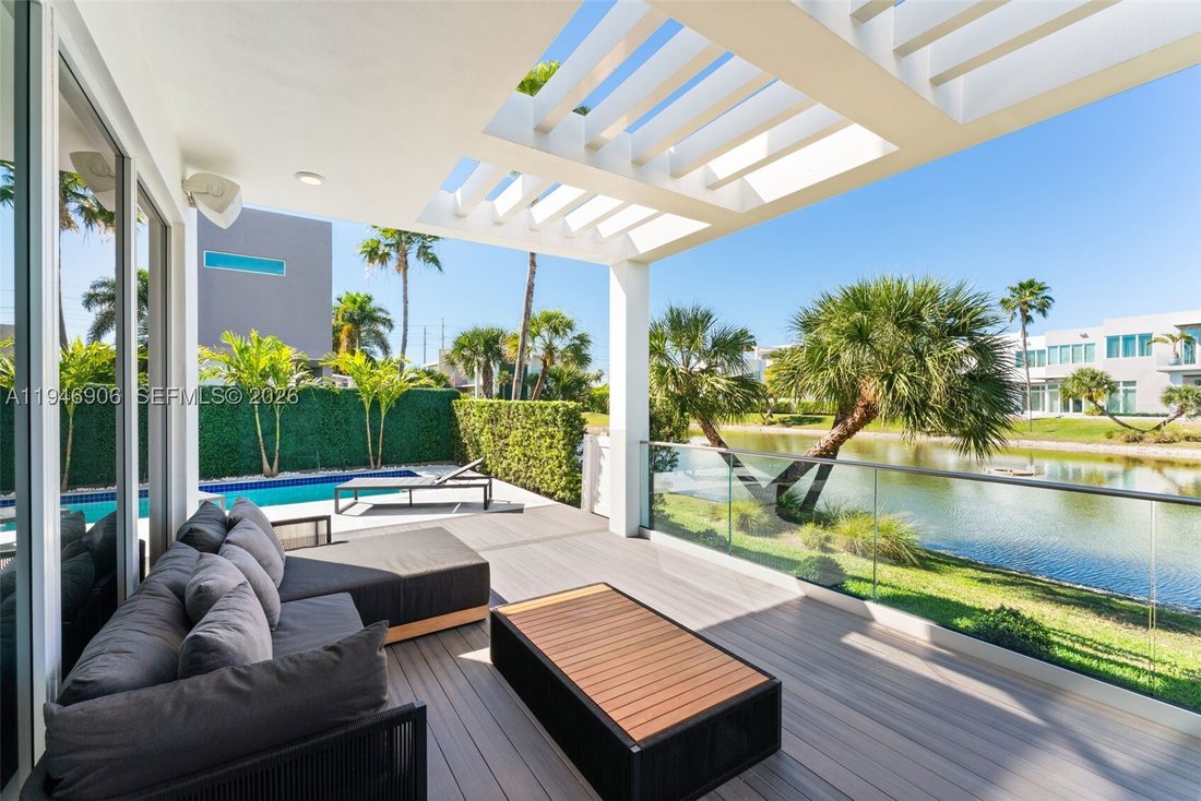 House in Doral, Florida, United States 3 - 16945057
