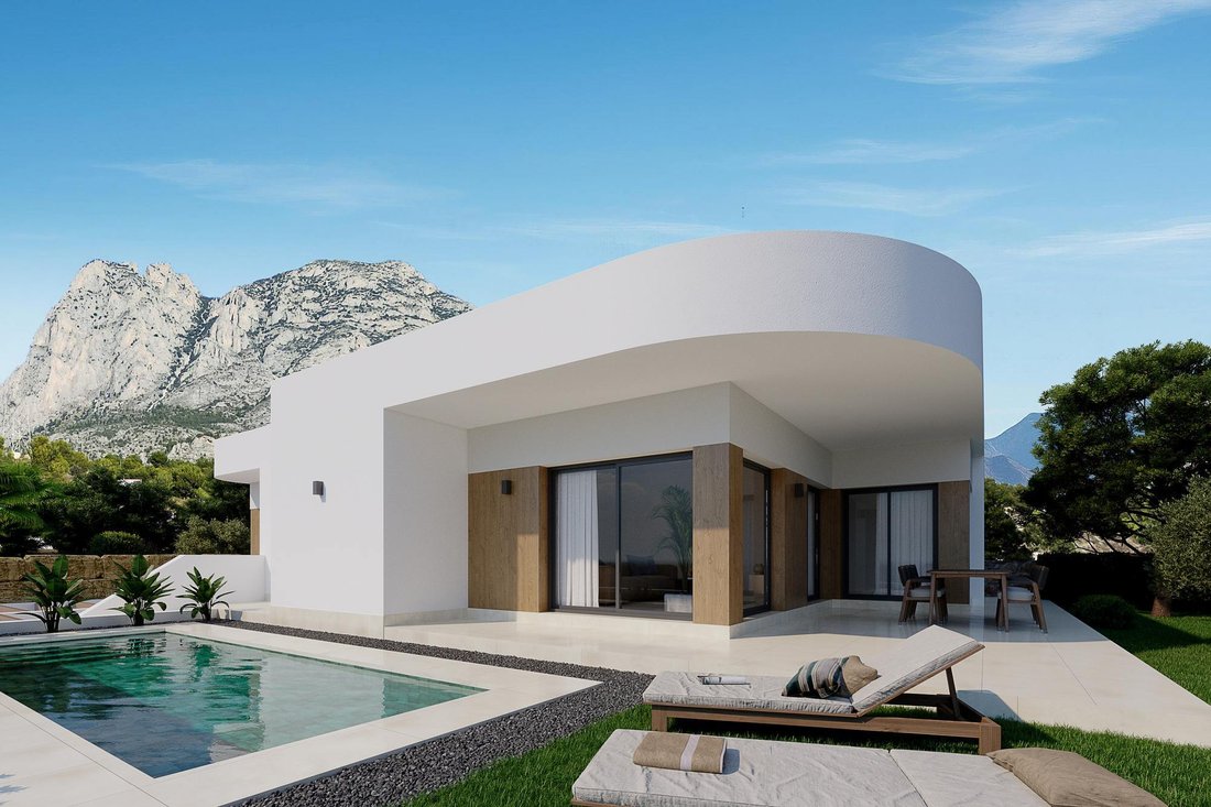 Villa in Finestrat, Valencian Community, Spain 1 - 18403092