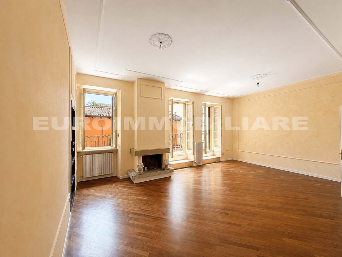 Apartment in Historic Center, Brescia, Lombardy 2 - 17061761