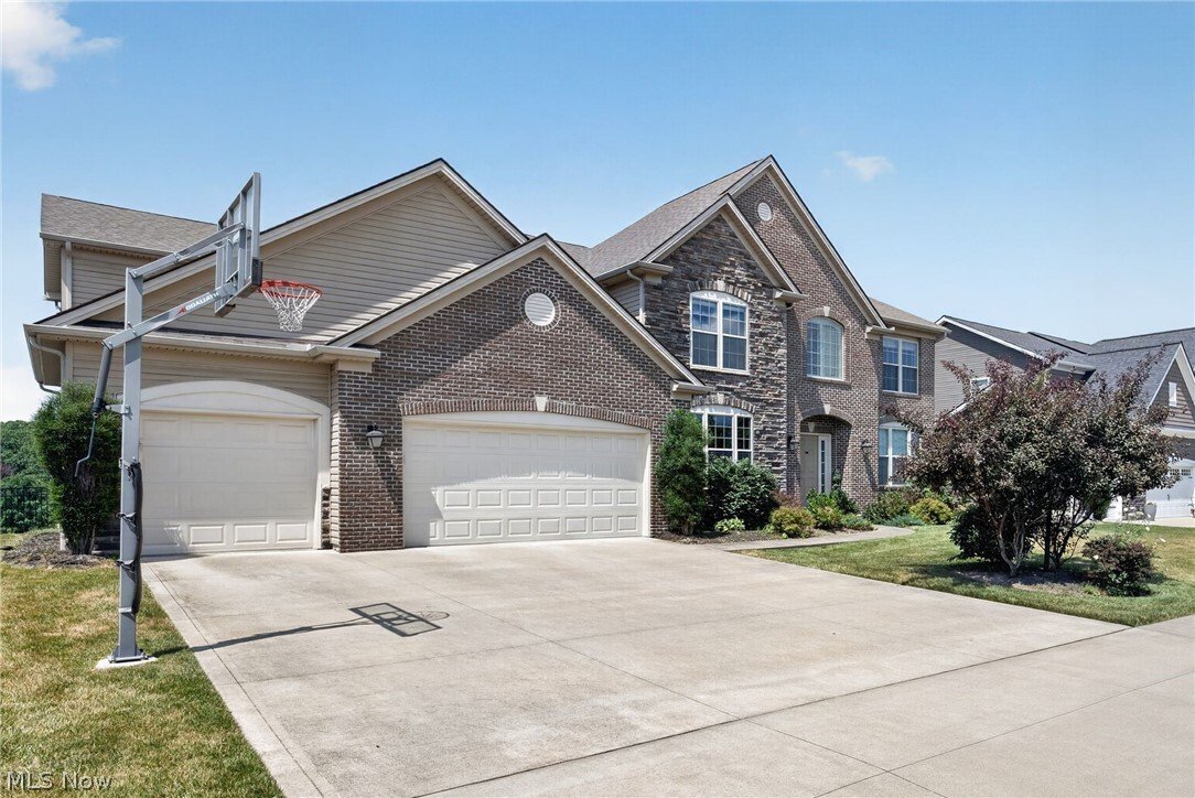 House in Strongsville, Ohio, United States 3 - 18402822
