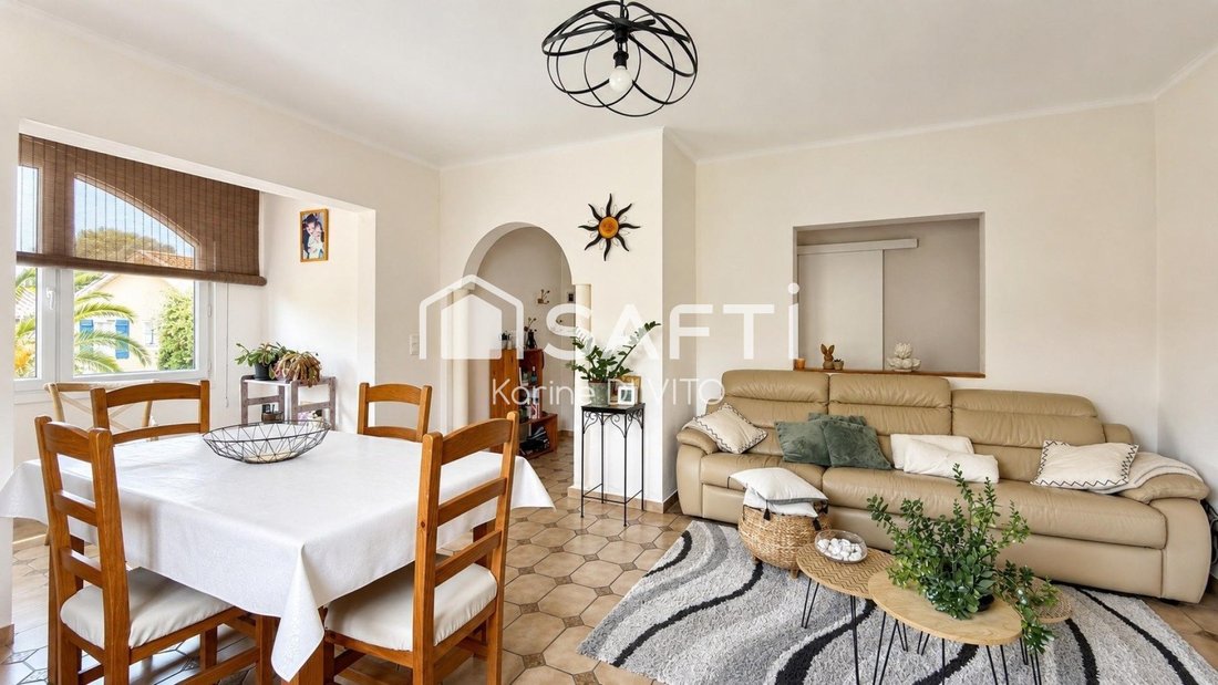 House in Frejus, Provence-Alpes-Côte d'Azur, France 4 - 18412878