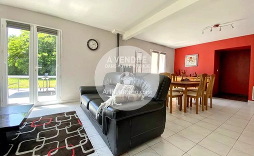 House in Agglomeration, Vigneux-de-Bretagne, France 1