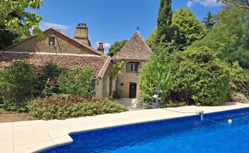 House in Saint-Avit-Senieur, Nouvelle-Aquitaine, France 1