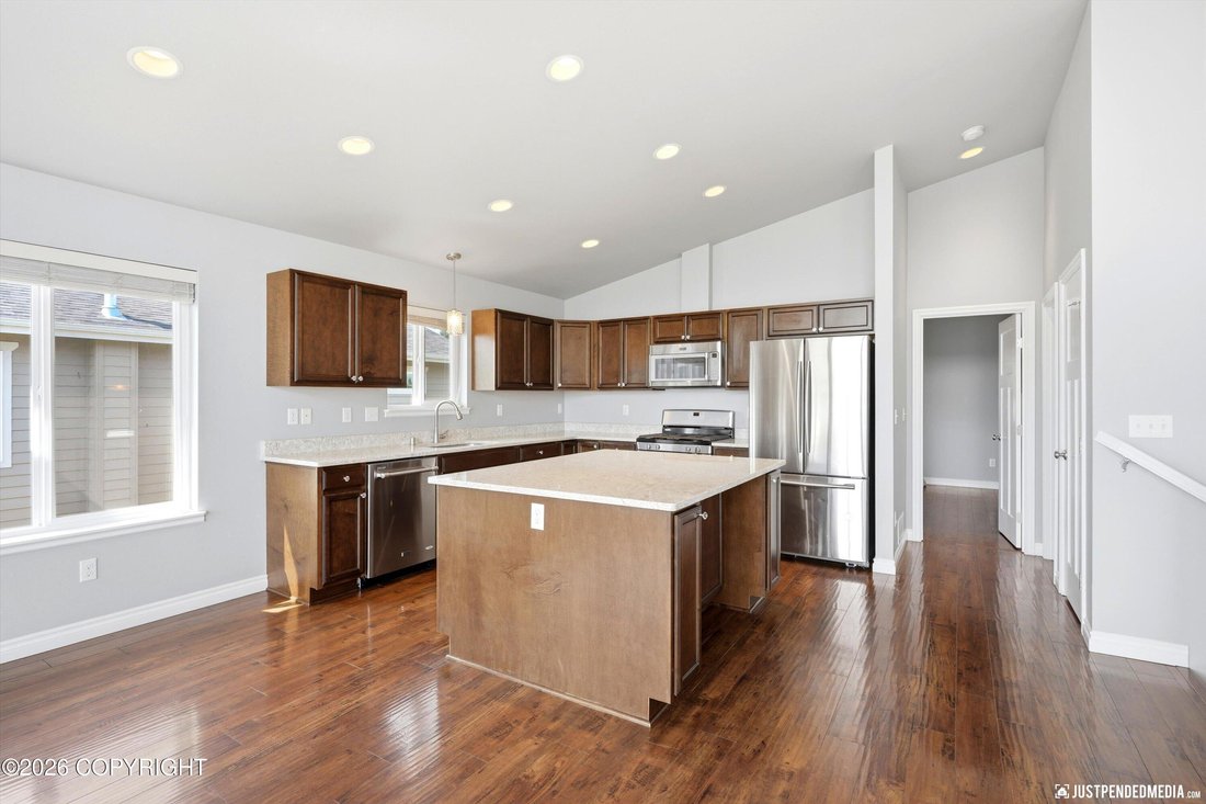 House in Anchorage, Alaska, United States 5 - 18414400