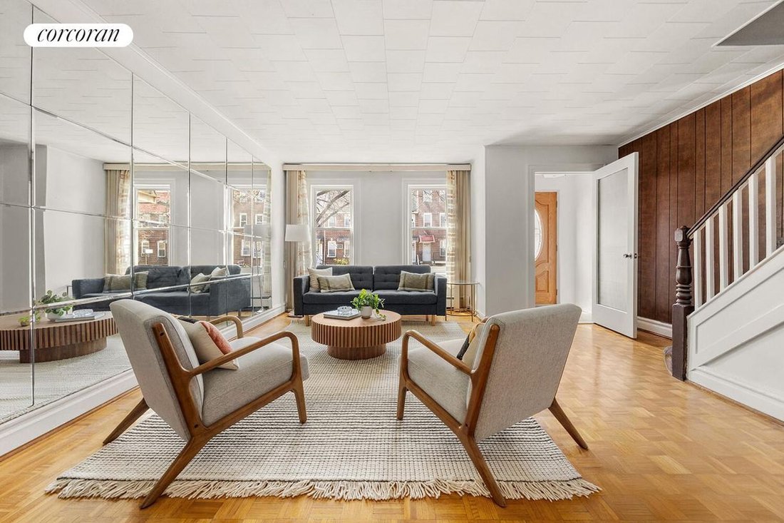 House in New York, New York, United States 2 - 17617805