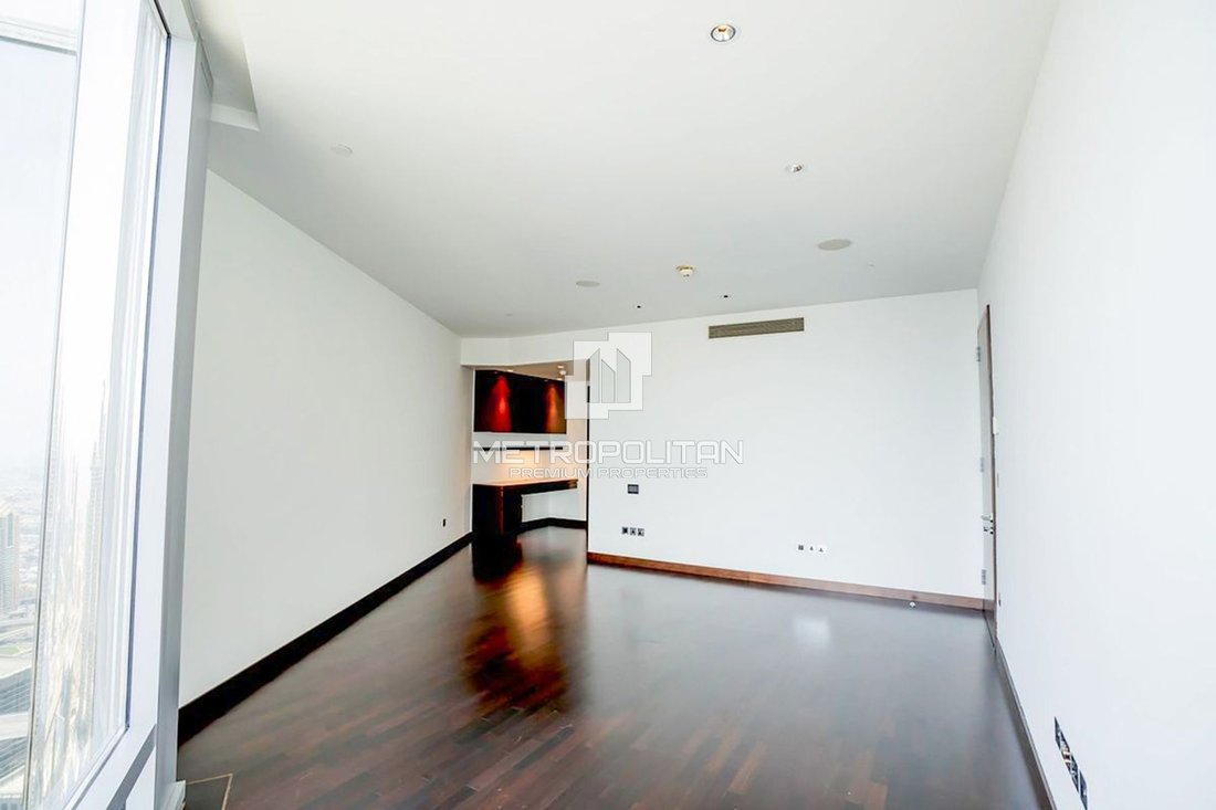 Apartment in Burj Khalifa, Downtown Dubai, Dubai 4 - 18404510