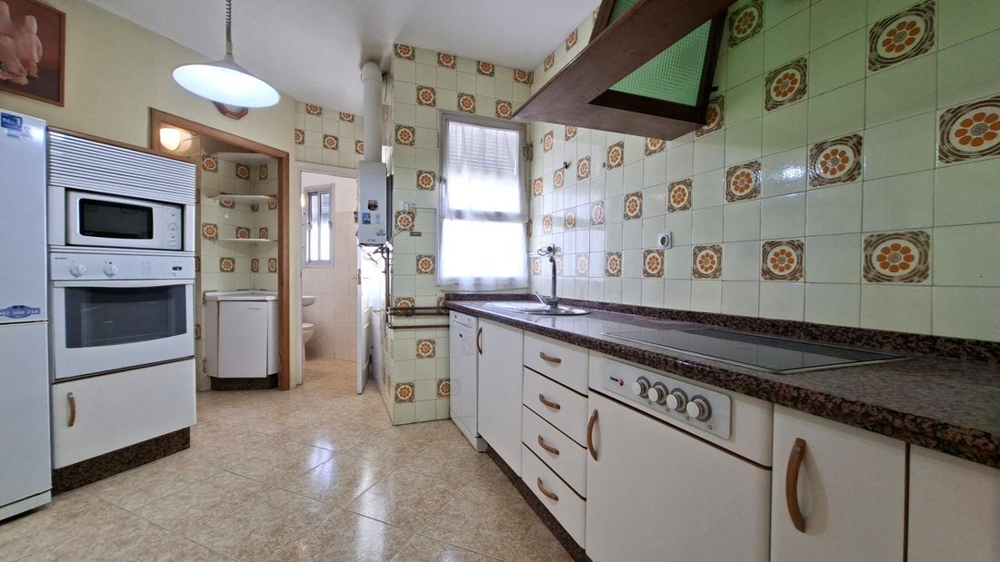 Penthouse in Los Remedios, Seville, Spain 5 - 18407839