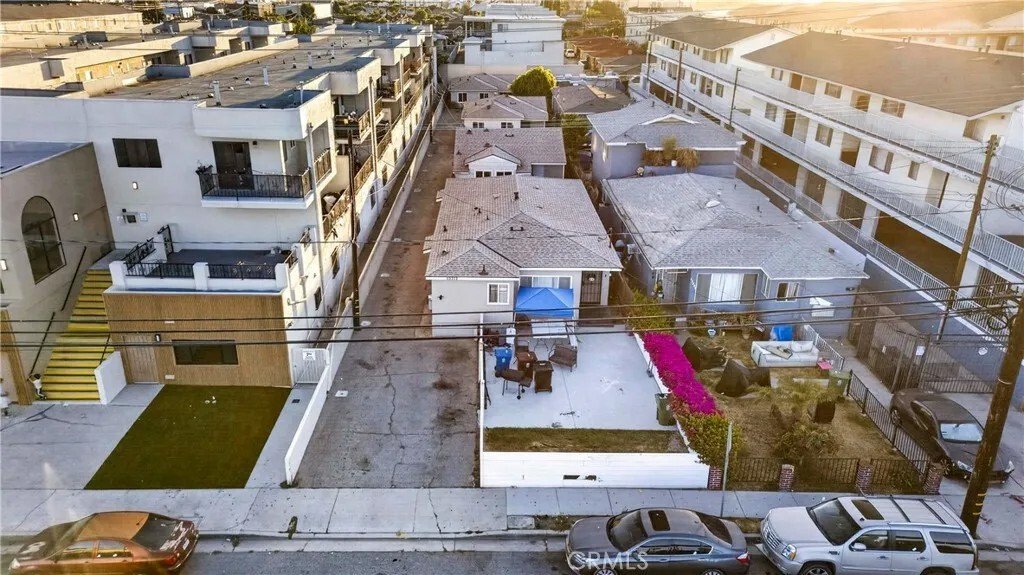 Hawthorne, California, United States 1 - 18411326