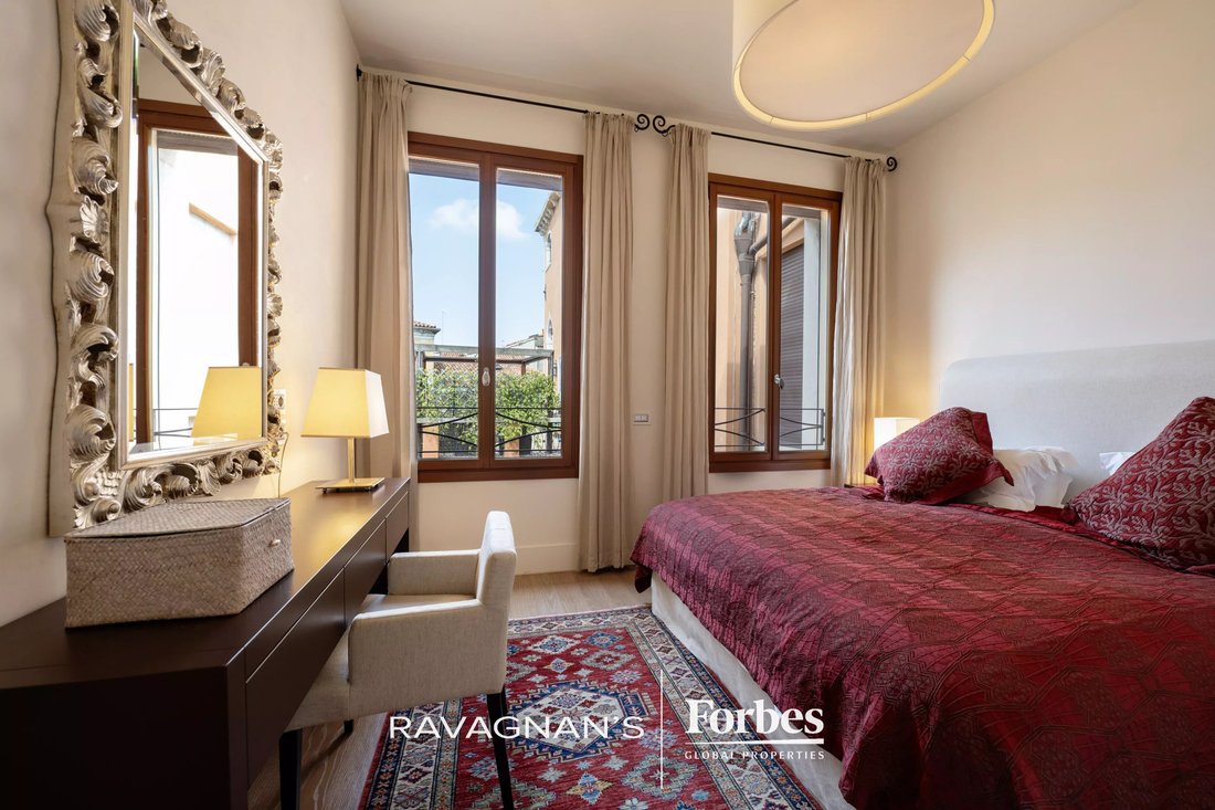 Apartment in San Marco, Venice, Italy 3 - 18404663