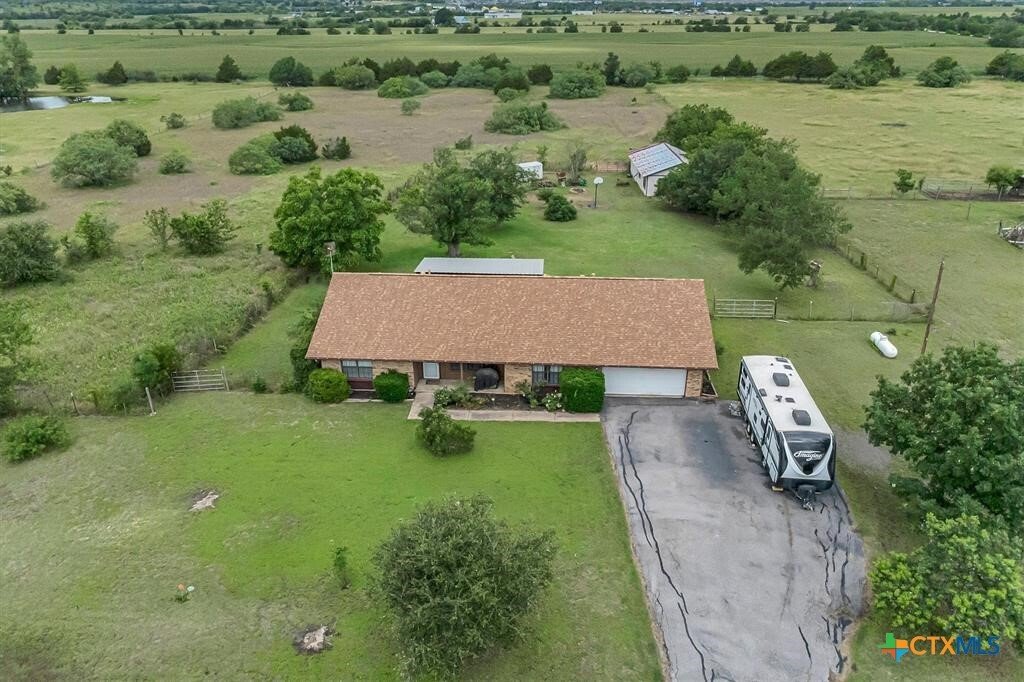 House in Elgin, Texas, United States 2 - 18406933