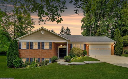 House in West Falls Church, Virginia, United States 1