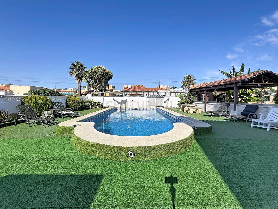 Villa in Torrevieja, Valencian Community, Spain 3 - 18411969