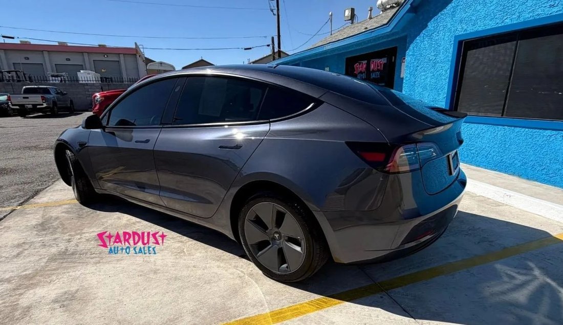 Sedan in Las Vegas, NV, United States 4 - 18412670