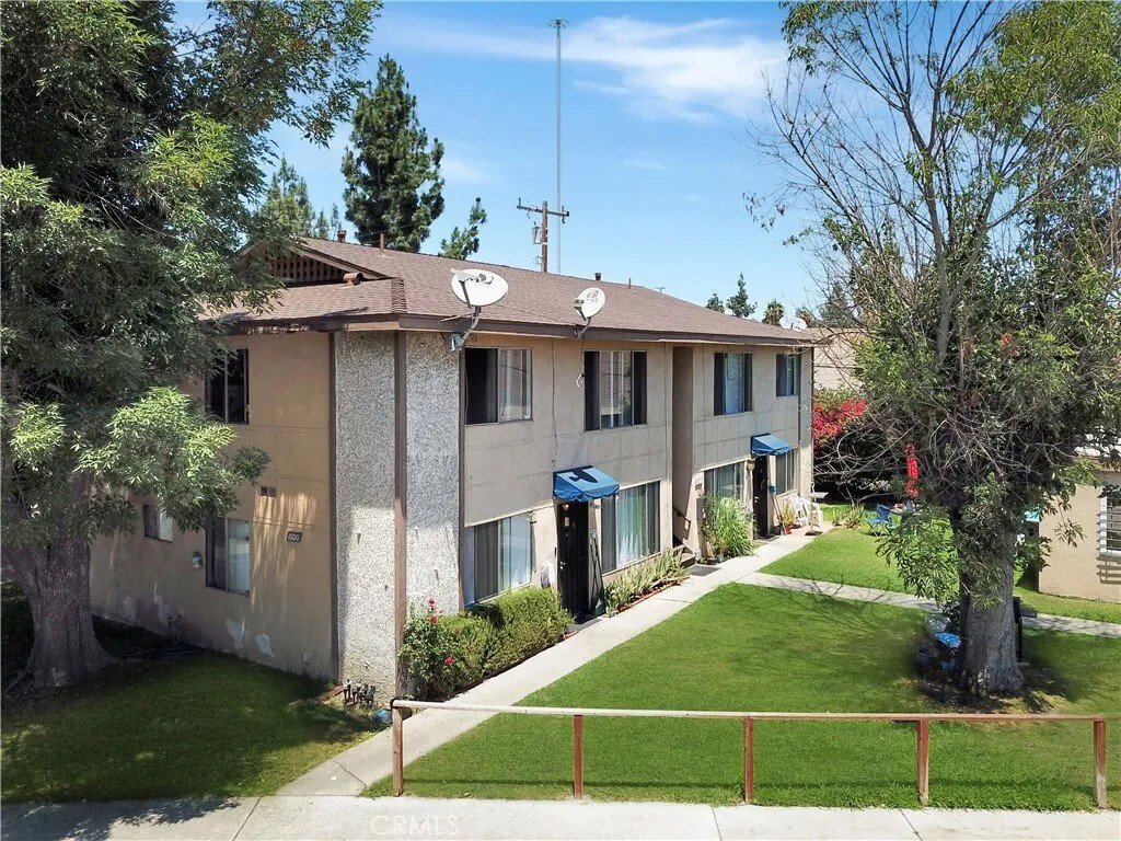 Orange, California, United States 1 - 18408354