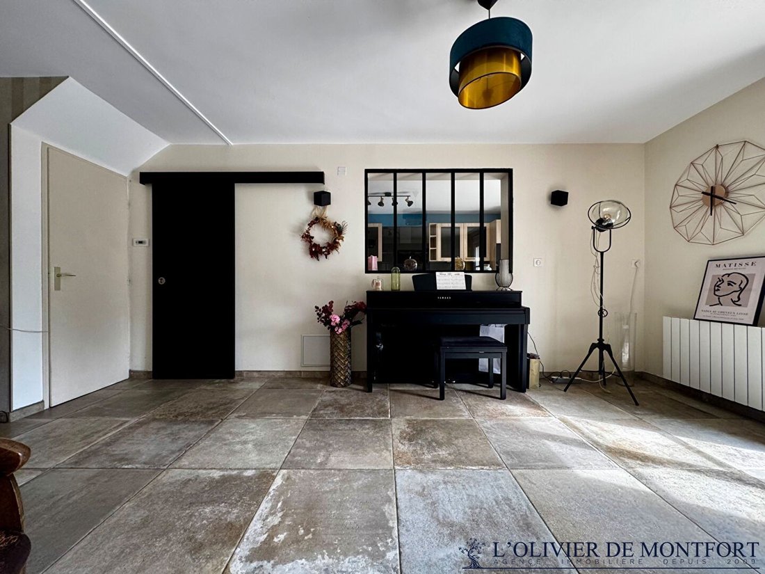 House in Montfort-l'Amaury, Ile-de-France, France 5 - 18407533
