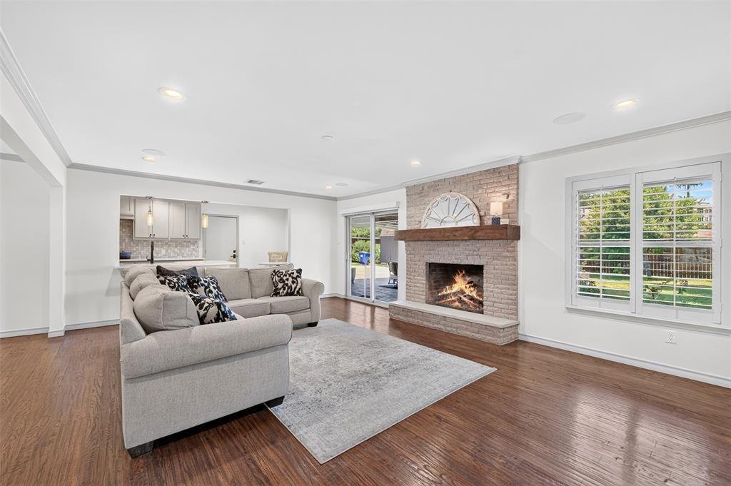 Casa a Farmers Branch, Texas, Stati Uniti 4 - 18411502