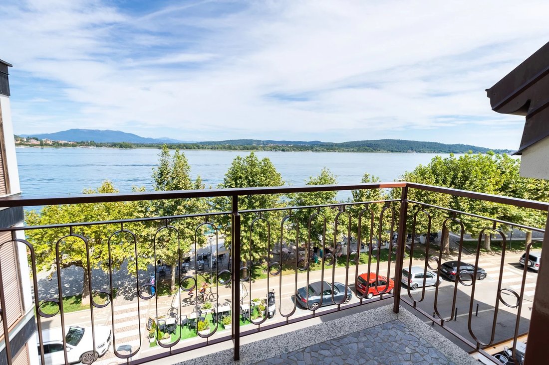 Apartment in Arona, Piedmont, Italy 2 - 18418356