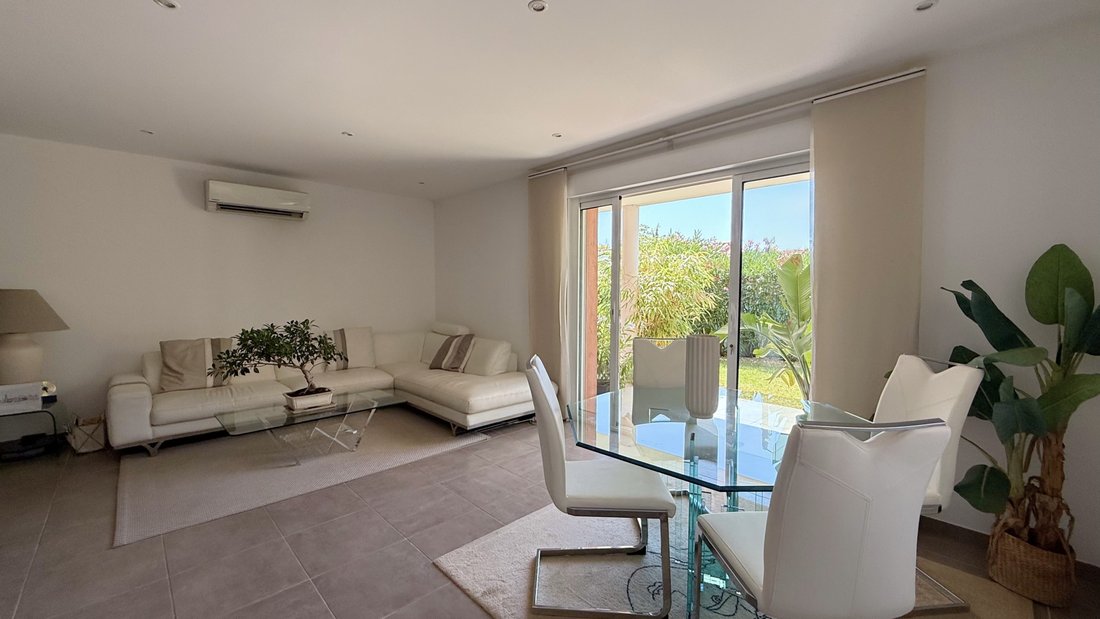 Apartment in Nord, Sanary-sur-Mer, France 1 - 18407810