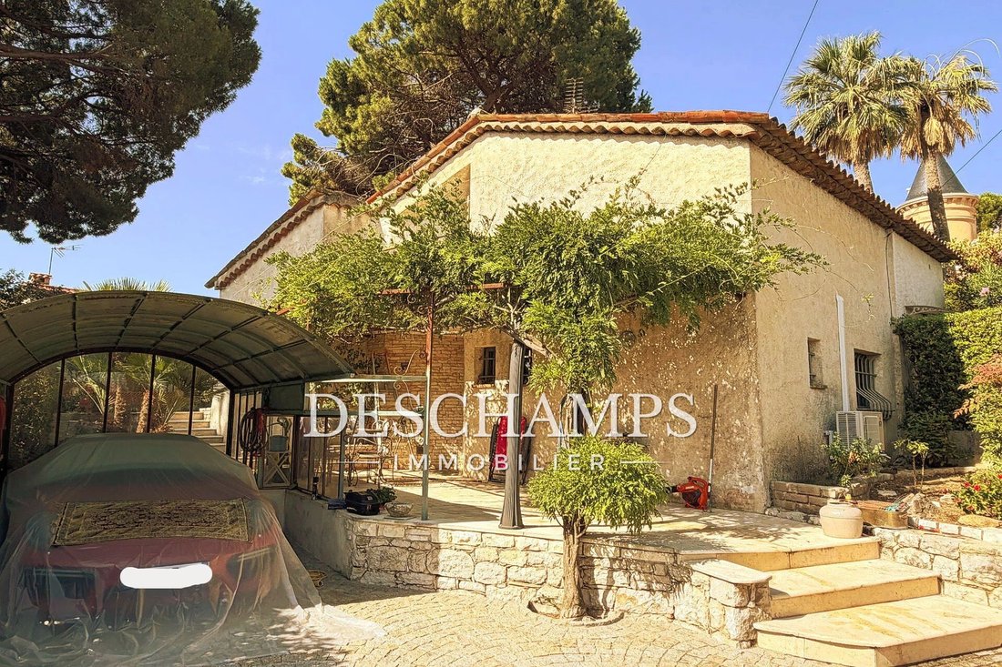 Villa in Les Cougoulins-Rastines, Antibes, France 1 - 18413740