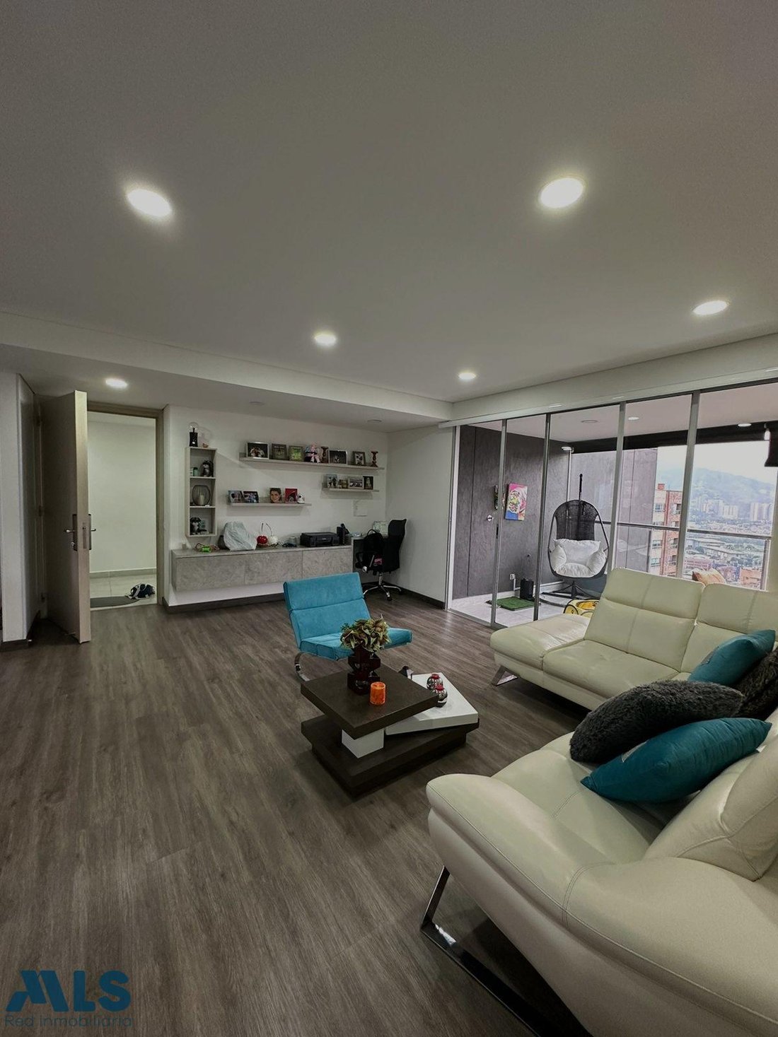 Apartment in Medellín, Antioquia, Colombia 2 - 18403435