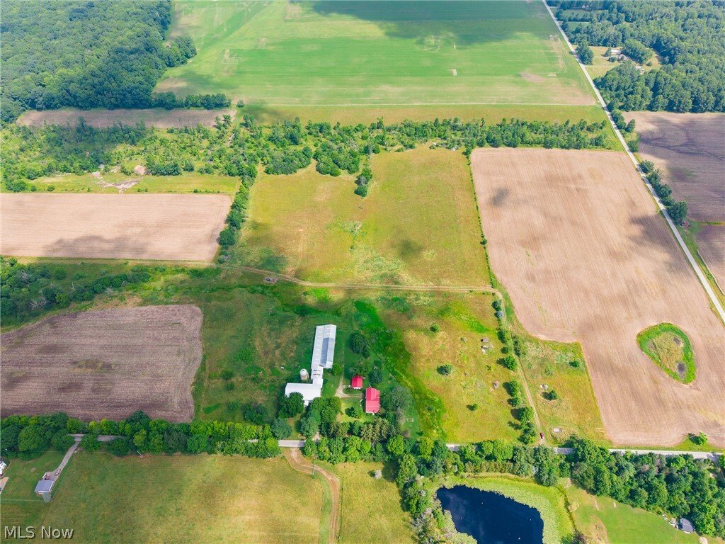 House in Kinsman, Ohio, United States 3 - 18411472