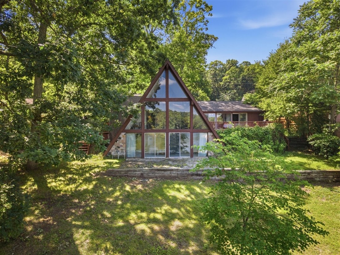 House in Township of Hamburg, Michigan, United States 3 - 18411549