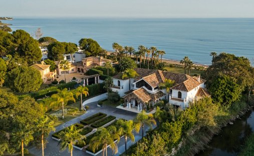 Villa in Marbella, Andalusien, Spanien 1