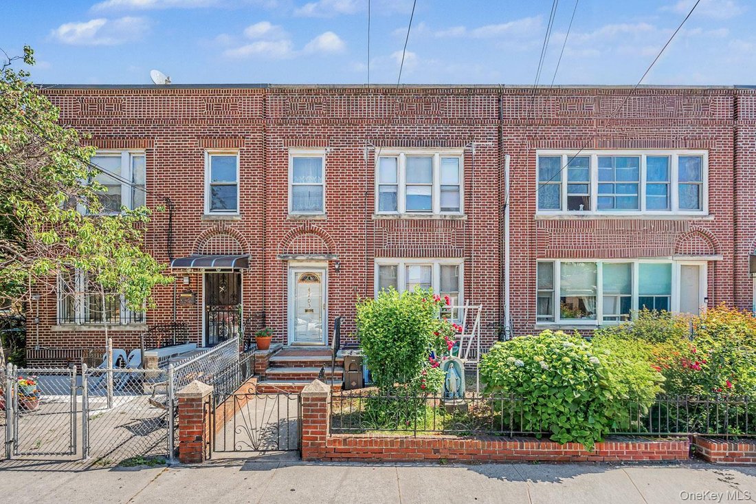 House in New York, New York, United States 1 - 18407052