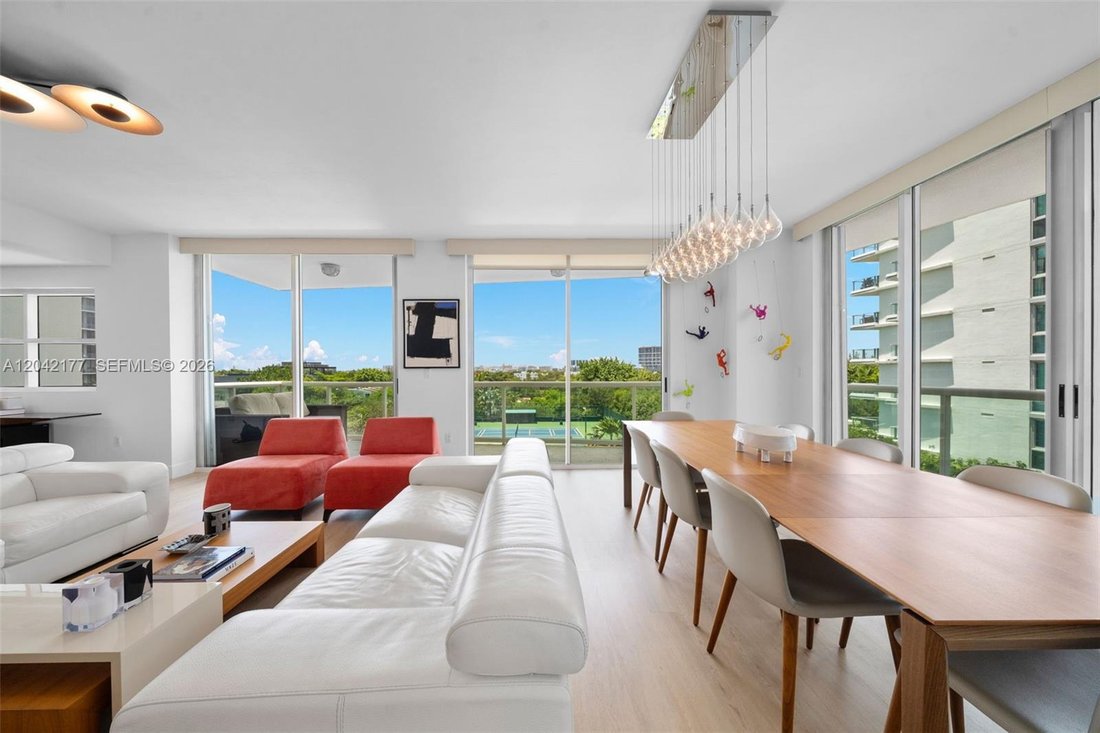Condo in Miami, Florida, United States 3 - 18415155