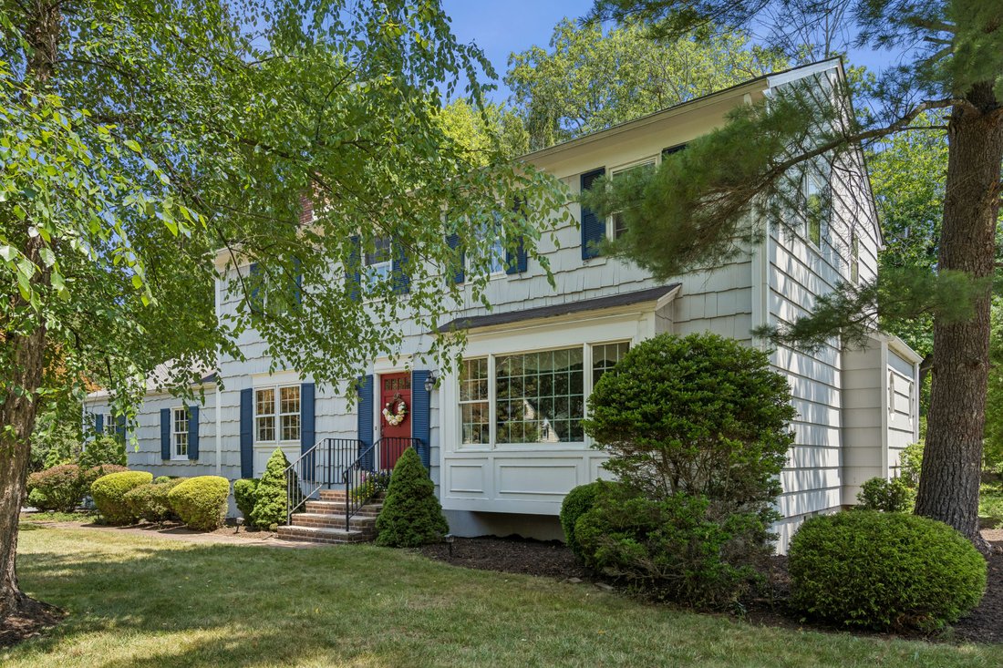Altro a Caldwell, New Jersey, Stati Uniti 3 - 18412345