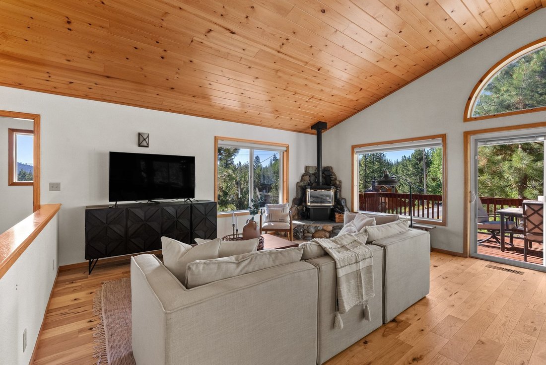 House in Truckee, California, United States 5 - 18404859