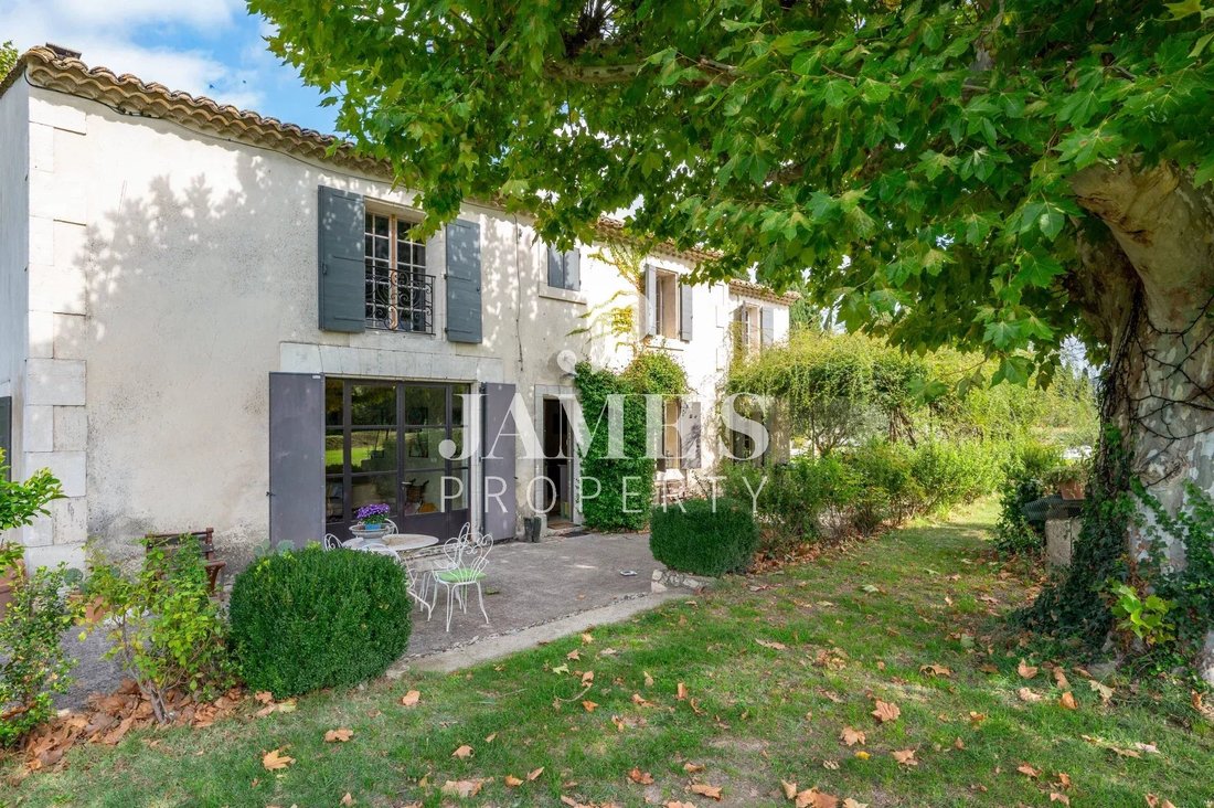 House in Plan-d'Orgon, Provence-Alpes-Côte d'Azur, France 1 - 18406898