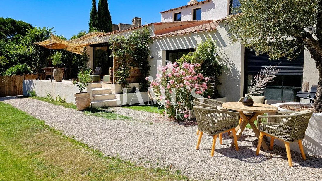 Maison à Les Baux-de-Provence, Provence-Alpes-Côte d'Azur, France 4 - 18406998