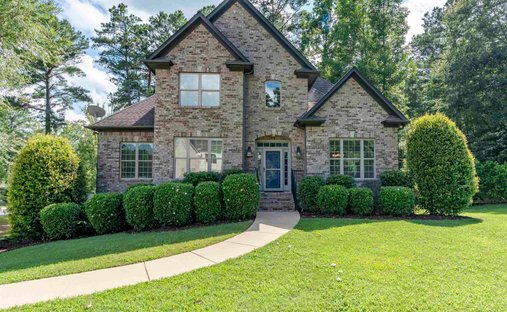 House in Chelsea, Alabama, United States 1