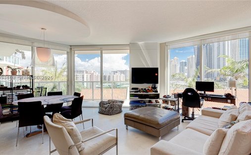 Appartement à Golden Beach, Floride, États-Unis 1