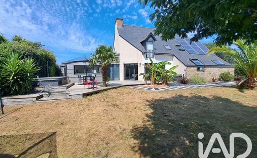 House in Saint-Alban, Brittany, France 1
