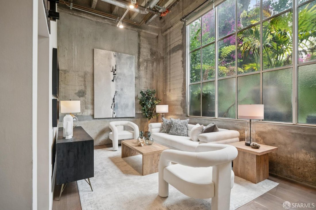 Condo in San Francisco, California, United States 5 - 18406731