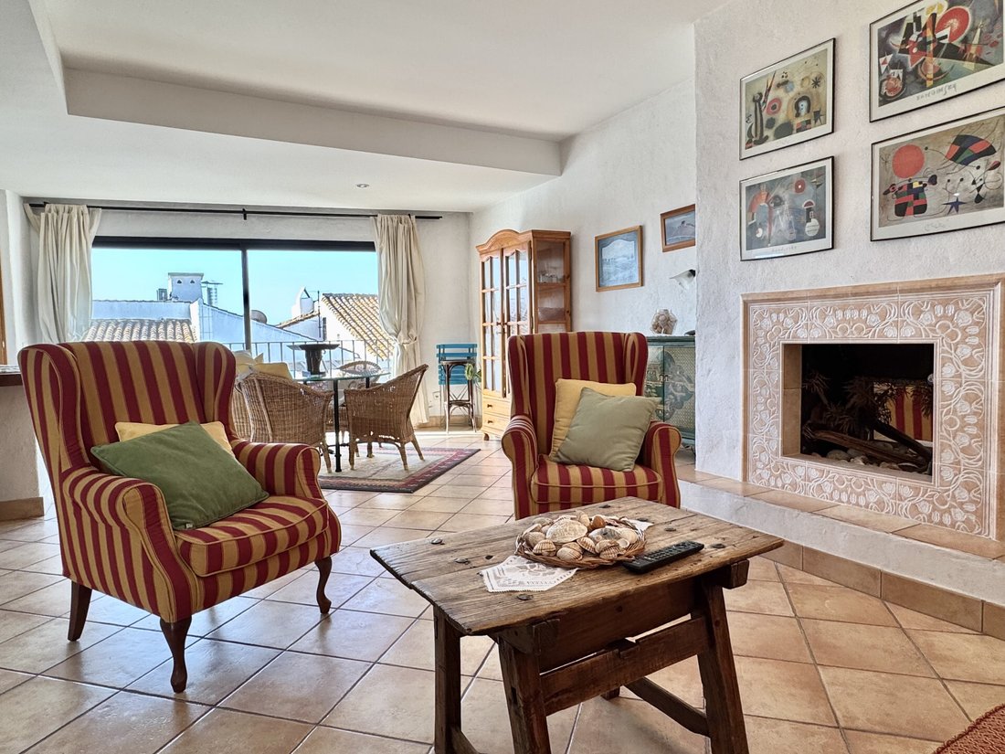 Apartment in Puerto Banus, Marbella, Spain 3 - 18142878